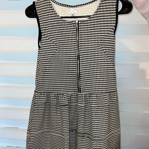 Girls Houndstooth Dress.
